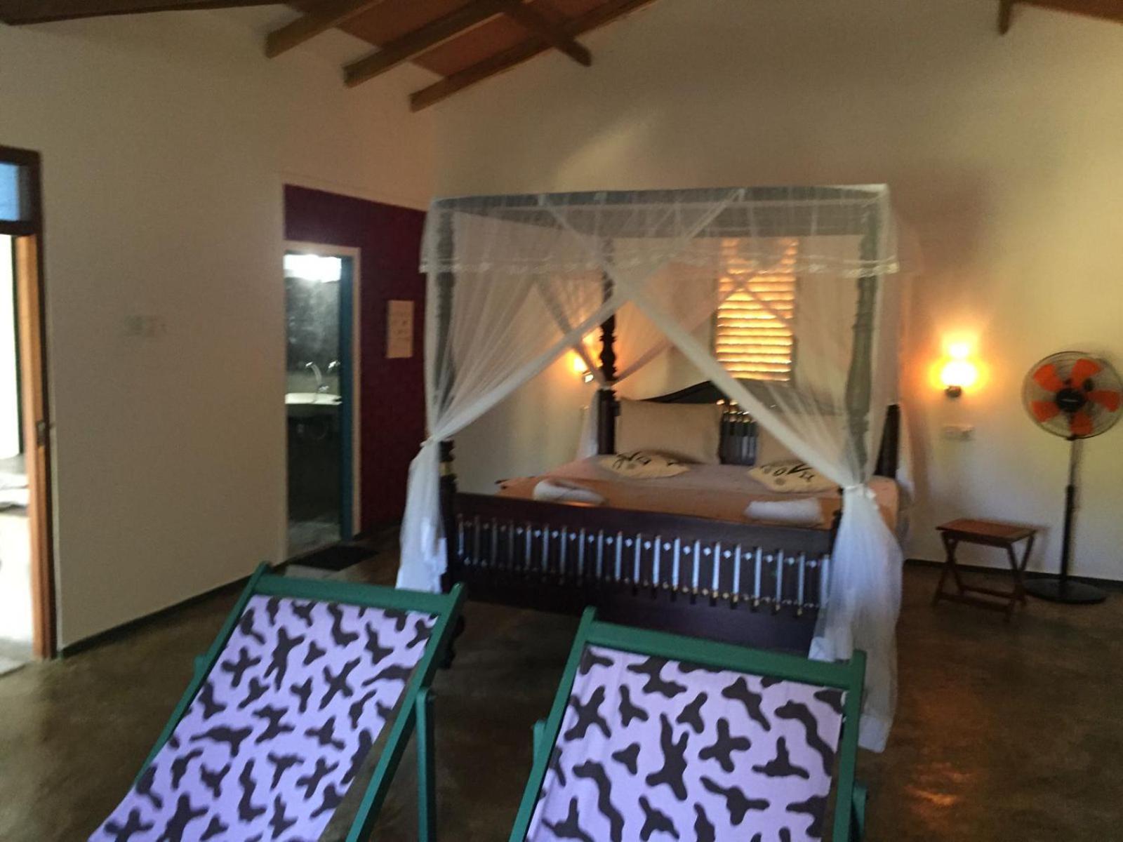 Blue Skies Guest House And Restaurant Tangalle Room photo